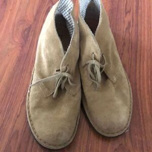 Clarks Originals wallaby made in Vietnam suede shoe size 9.5